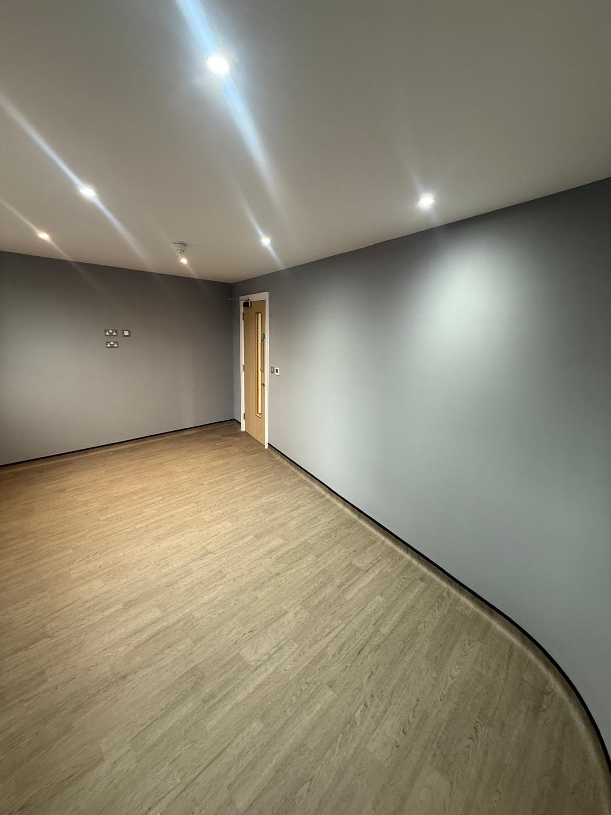Looking for a Building Contractor in Caterham?